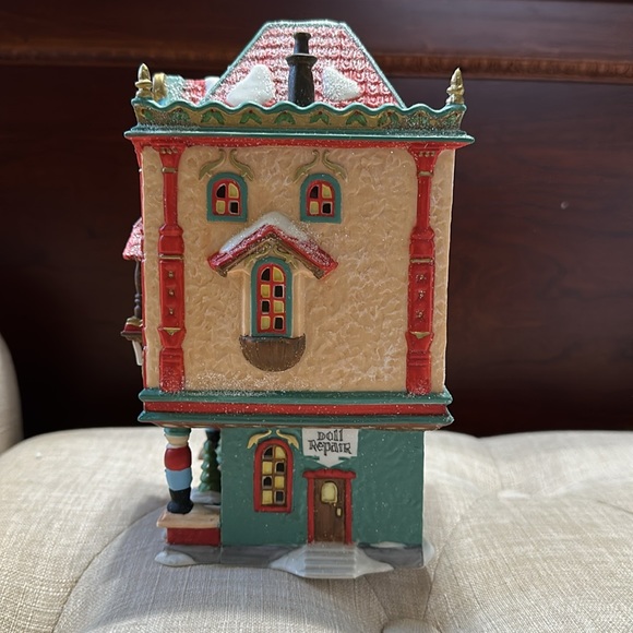 Department 56 Maries Doll House - Picture 3 of 13